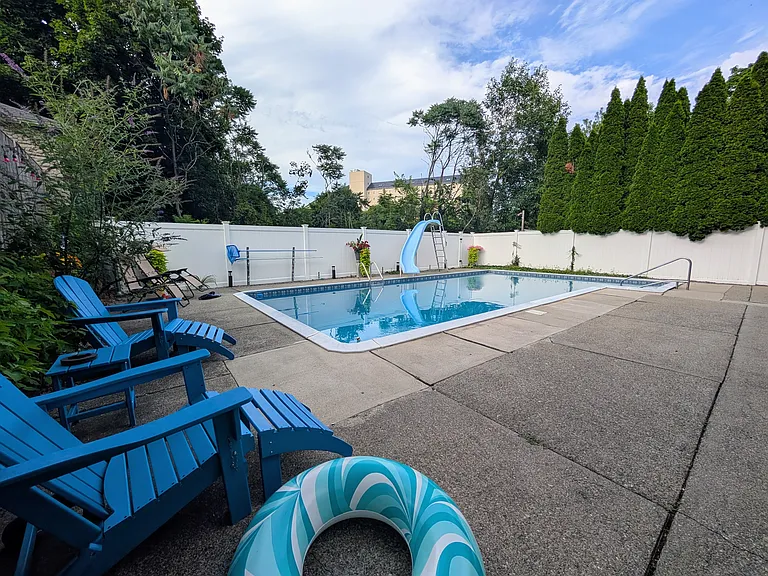 1 Agate Ave — Photo 22