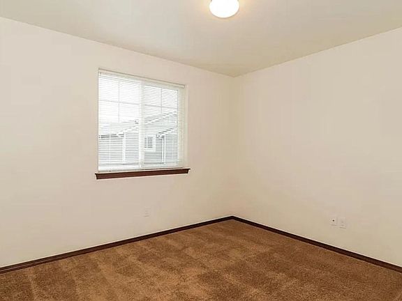 4th image of 4732 147th Pl NE