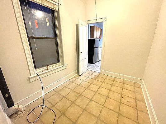 4th image of 165 E 99th St #7