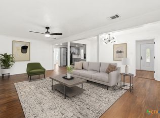 1418 N Wall St, Belton, TX 76513