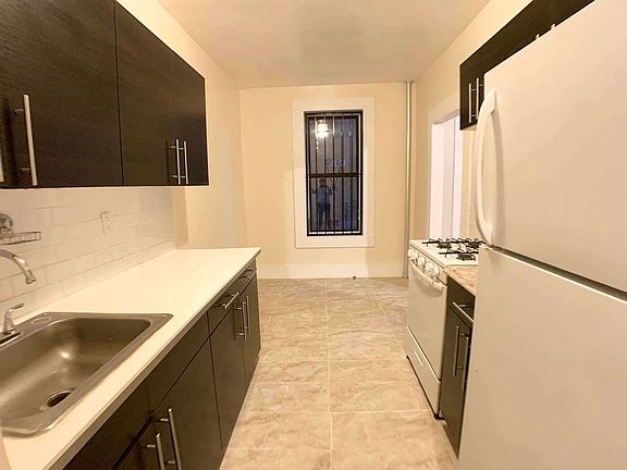 2nd image of 45 Linden Blvd #B8