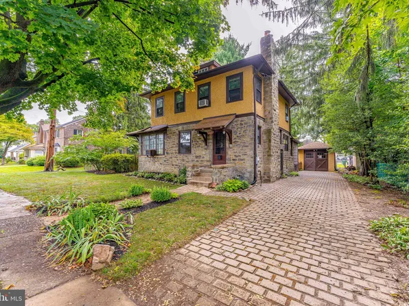 4122 School Ln, Drexel Hill, PA 19026