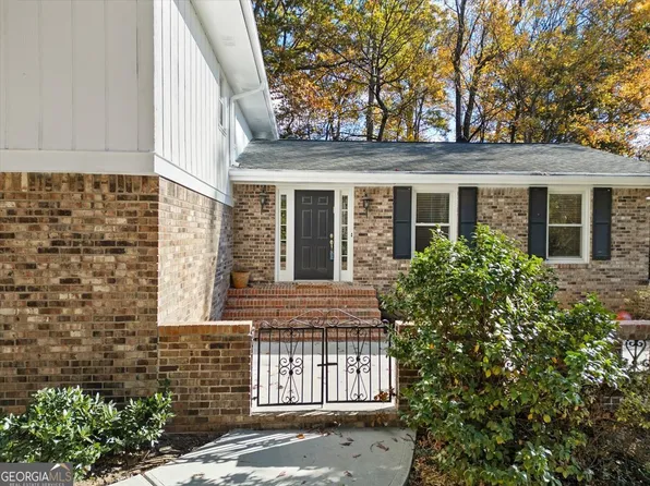 4939 Windhaven Ct, Dunwoody, GA 30338