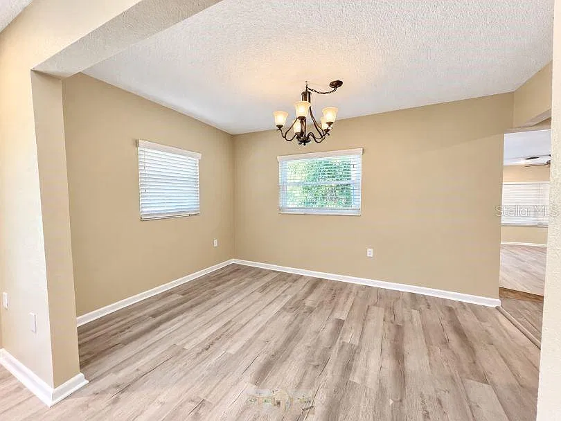 3 bed, 2.5 bath, 2709 sqft, $3,500 — Photo 4