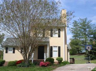 15 Hummingbird Ln, Durham, NC 27712