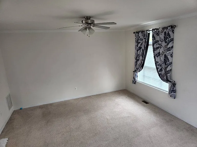 220 Ironwood Manor Dr — Photo 5