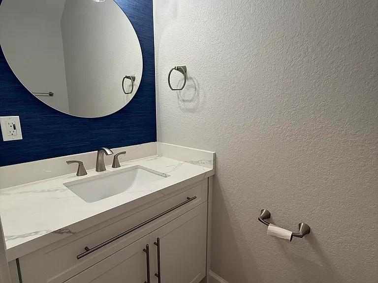809 Miramar Dr — Photo 11