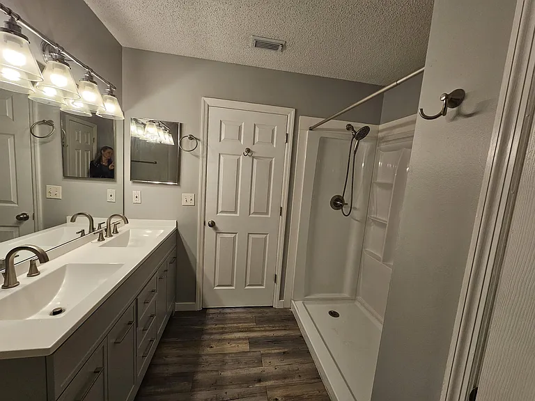 2428 Beechnut Ln — Photo 10