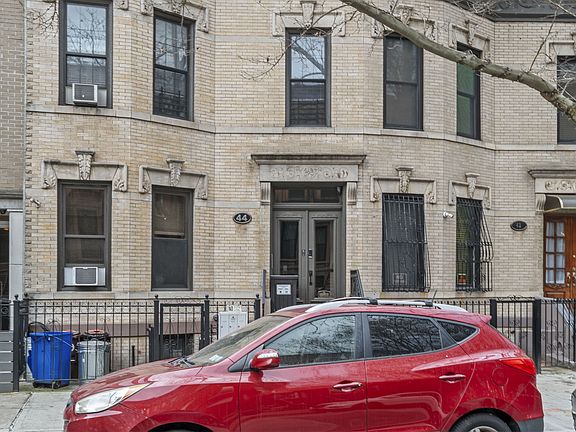 4th image of 44 Decatur St APT 1