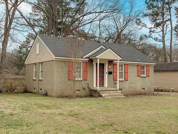 3rd image of 826 Saint Nick Dr