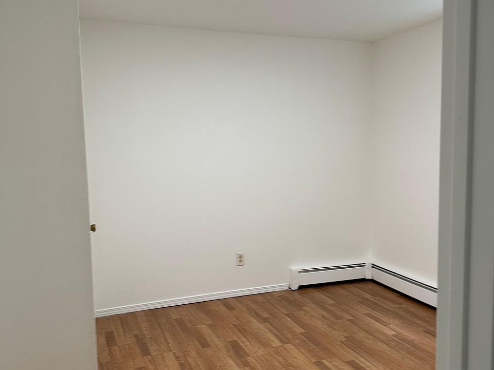1st image of 1879 Peck Ave Floor 1