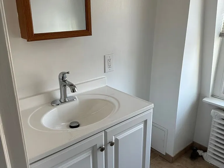 123 S Main St — Photo 10