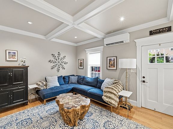 4th image of 106 Bridge St #2