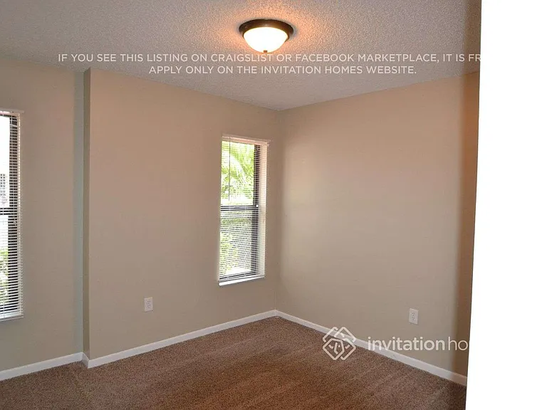 10215 NW 126th St — Photo 6