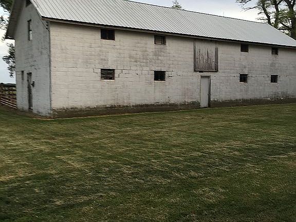22x64 - 2  story barn