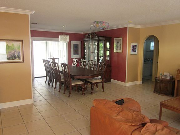 5th image of 3641 N 52nd Ave