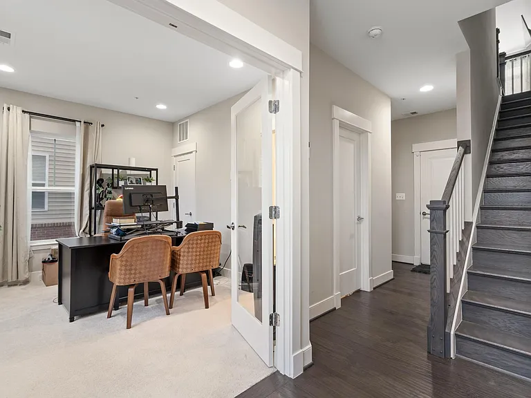 22968 Clarence Walk Ter — Photo 11