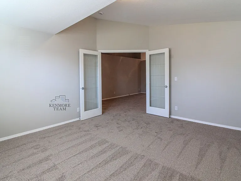 4811 Cleveland Ln — Photo 5