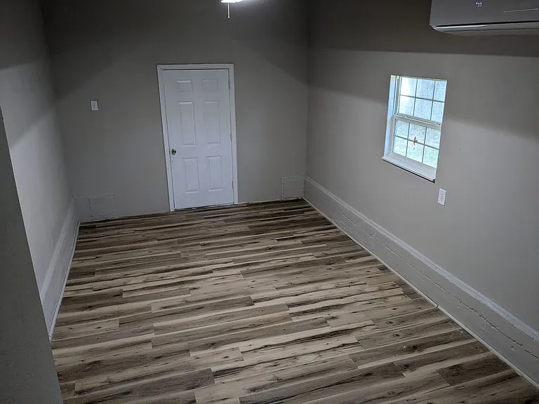 2517 Goliad St — Photo 18