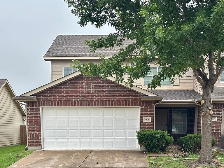 7508 Lazy Spur Blvd — Photo 1