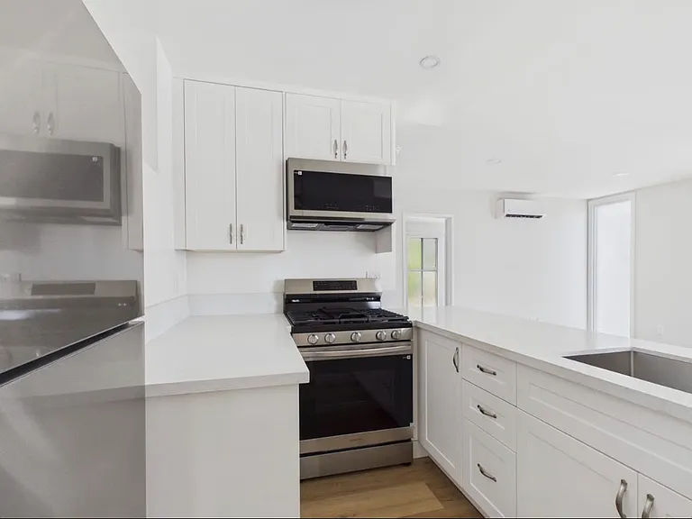 125 Harkness Ave #13 — Photo 6