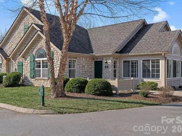 6 Mountain Meadow Cir, Weaverville, NC 28787