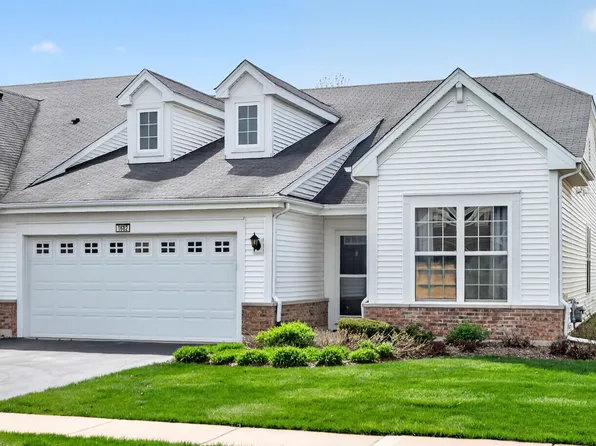 1682 Francis Dr, Hampshire, IL 60140