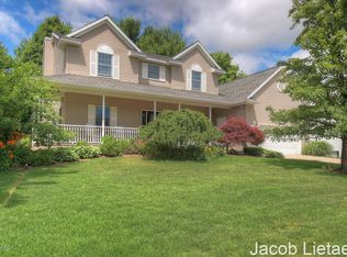 5311 Naples Cedar Dr SW, Wyoming, MI 49519