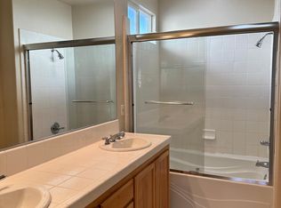 301 Laurel Ct, Cloverdale, CA 95425
