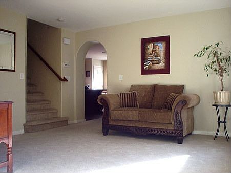 Parlor Room / Entry