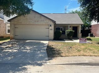 10547 Weser Ln, Helotes, TX 78023