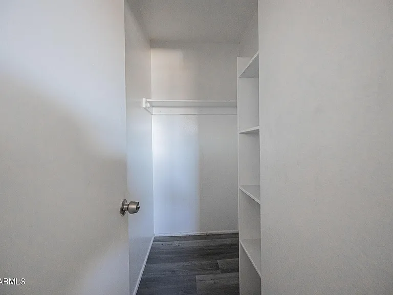 1703 W Mountain View Rd #14 — Photo 12