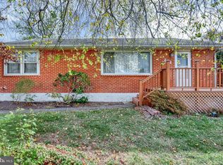 231 Denison Dr, Dauphin, PA 17018