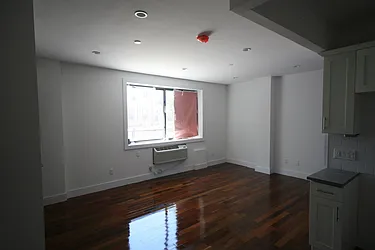 Rented by Makover Group Inc