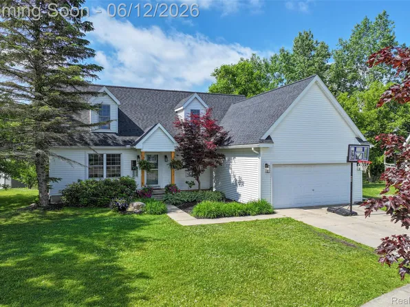 1177 Emerald Forest Ln, Davison, MI 48423