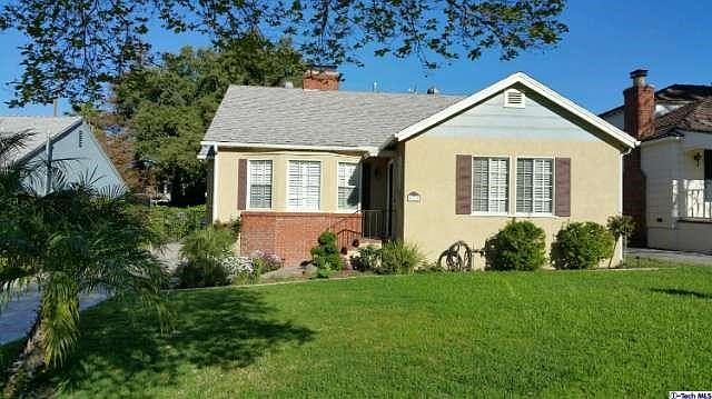1st image of 427 Cornell Dr