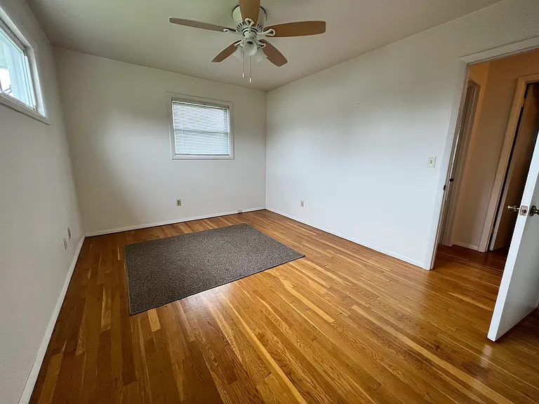 101 Londonderry Rd — Photo 12