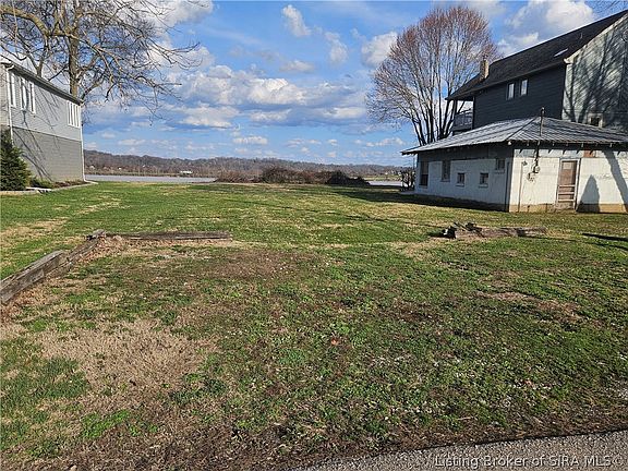 3rd image of  Longview Beach Rd