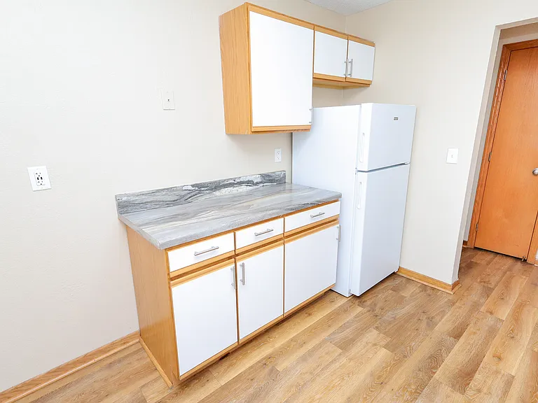 Clark Place Apartments & Townhomes — Photo 28