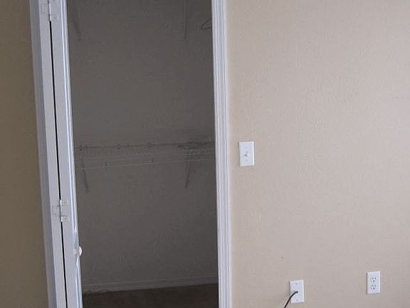 3rd image of 2980 W Covington Dr