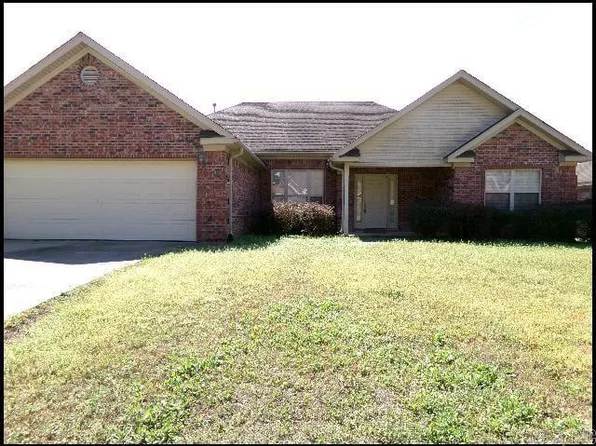 31 Congressional Dr, Little Rock, AR 72210