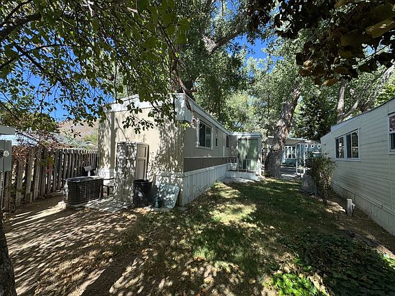 5th image of 9 Shady Tree Ln