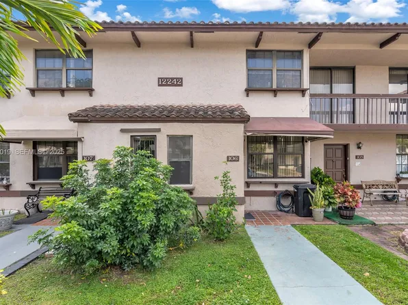 12242 SW 16th Terrace #L-106, Miami, FL 33175