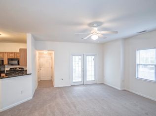 6116 Chamberlain Pl APT 102, Winston Salem, NC 27103