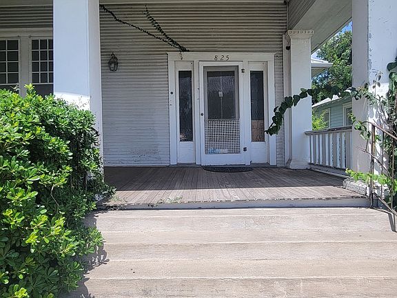 3rd image of 825 N PINE ST