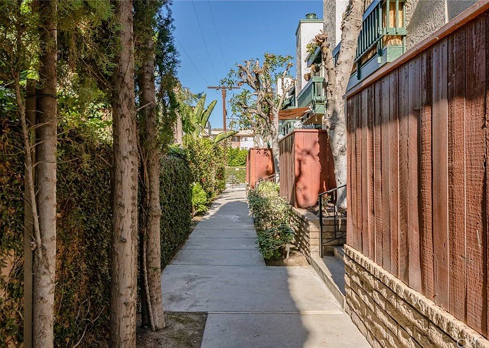 1st image of 11645 Acama St Unit 5