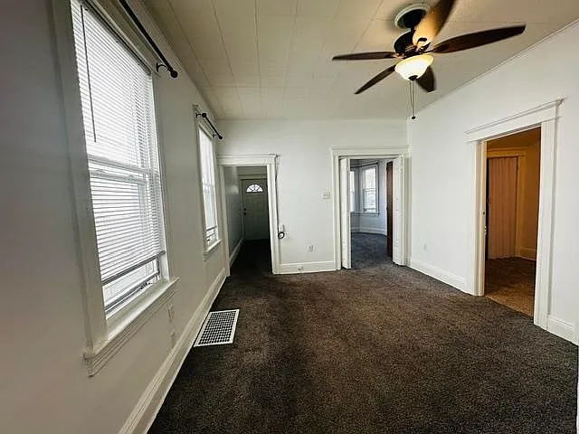 2 bed, 1.0 bath, $1,950 — Photo 4