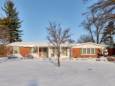 15609 Clayton Rd, Ballwin, MO, 63011