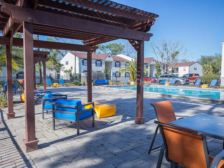 Oakview Landing Apartments — Photo 18