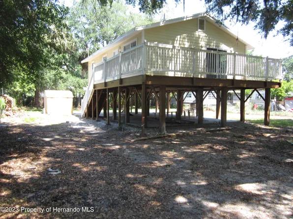 6110 Beach Ave, Gibsonton, FL 33534